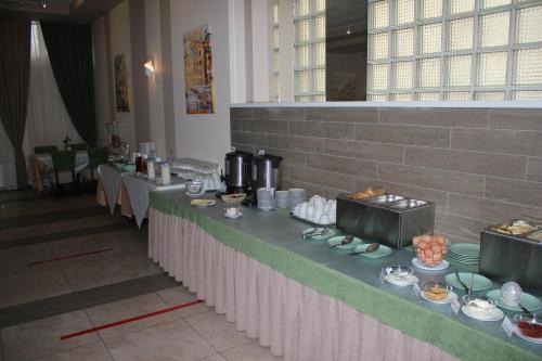 Moscow Hotel - image 4