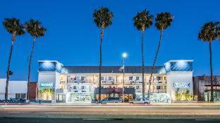 Travelodge by Wyndham Culver City