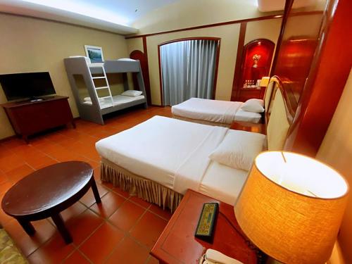 Ponderosa Golf & Country Resort – Johor Bahru, CO