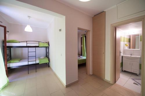 Villagio - image 8