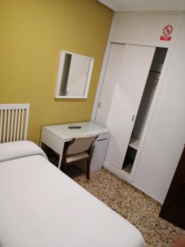 Hotel Los Angeles - image 11