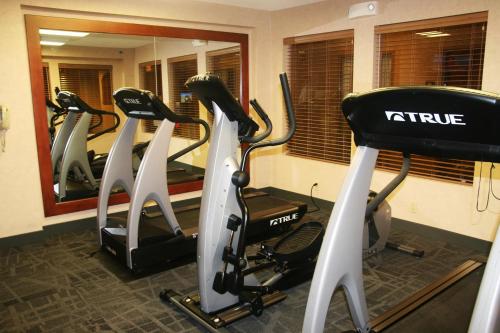 Auburn Place Hotel & Suites Cape Girardeau - image 3
