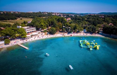 Apartments Ljubica Banjol