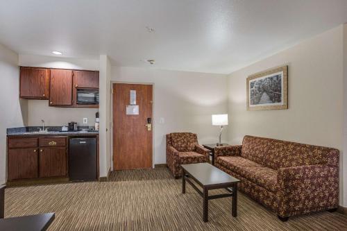 Quality Inn & Suites