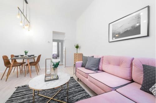APTs in OLD TOWN PRAGUE by Michal&Friends, Praha (fotografie 9)