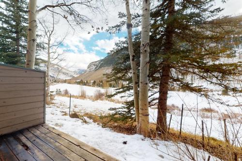 Spacious East Vail home with Amazing Mountain Views in Vail, USA