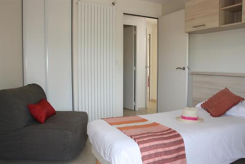 Guestroom, Azureva Cap d'Agde in Agde