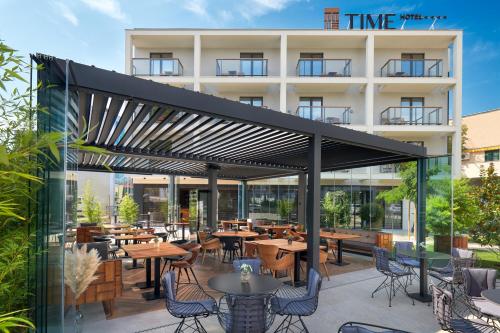 Time Boutique Hotel - image 9