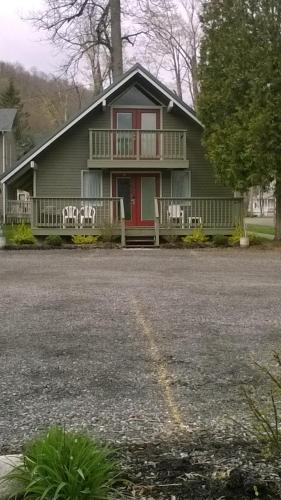 Three-Bedroom Chalet