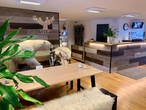 Előcsarnok, Hotel Sisimiut & Tours in Sisimiut