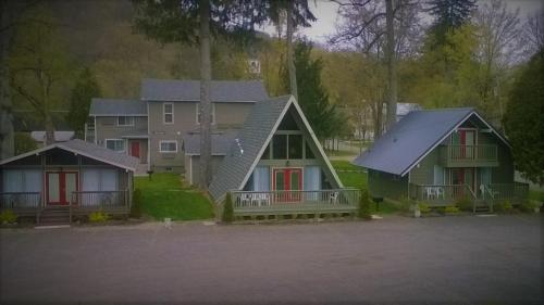 Edelweiss Ski Lodge - image 2