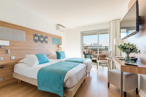 Hôtel Hélios - Hotel - Juan-les-Pins