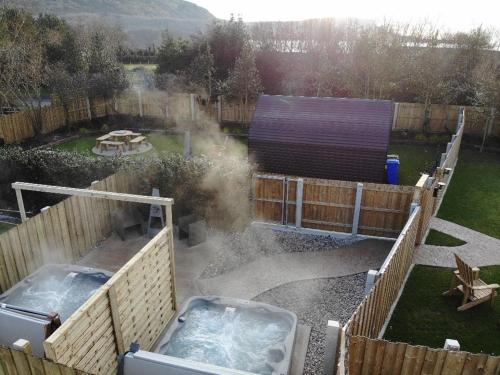 Benone Getaways- 'Dunluce' Luxury Glamping Pod- with Hot Tub