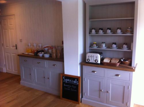 Burcott Mill Guesthouse 3