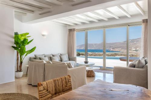 Mykonos AG Villas in Ftelia Beach