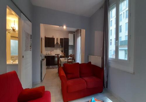 Meublé 2 chambres Wifi balcon 52m2 Centre La Bourboule 2