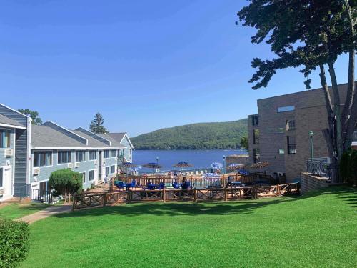 Surfside On The Lake in Lake George, USA