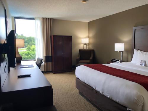 Comfort Inn & Suites Durham near Duke University