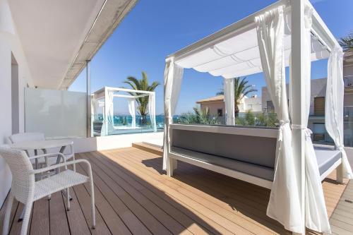 Llaut Boutique Hotel - image 4