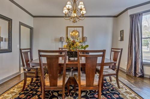 Freshly Renovated 5 Bedroom Home In Cartersville Minutes From LakePoint Sports Complex - image 4