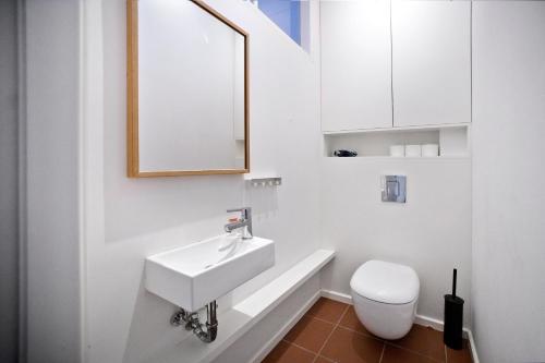 Two-bedroom apartment WARECKA by P&O Serviced Apartments - image 10