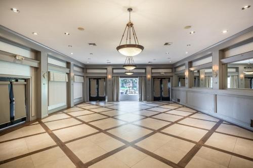 Inn Marin and Suites Ascend Hotel Collection - image 30