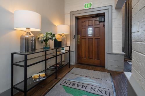 Inn Marin and Suites, Ascend Hotel Collection