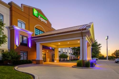 Holiday Inn Express Bloomington West