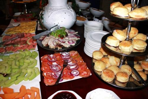 Emdoneni Lodge with Zululand Cat Conservation Project Emdoneni Lodge with Zululand Cat Conservation Project