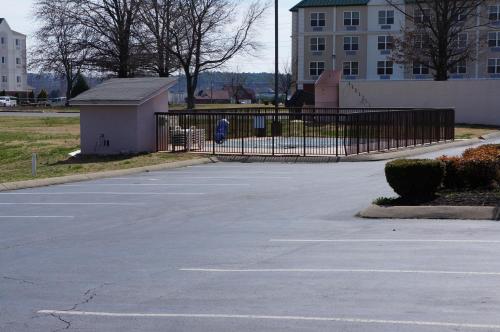 Clarksville Inn – Clarksville, TN