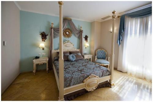 Adriano Boutique Sevilla, Sevilla (foto 3)