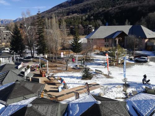 Montclar Appart 4 à 6 places - terrasse vue panoramique - idéalement situé (Montclar Appart 4 a 6 places - terrasse vue panoramique - idealement situe) in Montclar