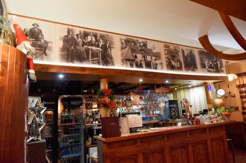 Dwór Ostoia - image 10