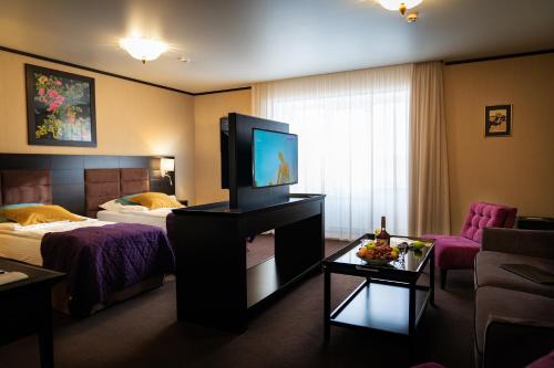 Altai Palace Hotel - image 5