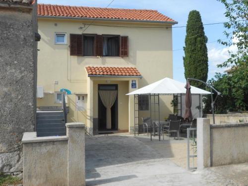 Holiday Home image 1