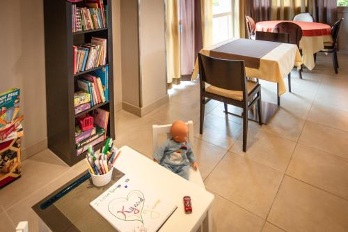 Kyriad Toulouse Blagnac Aéroport - image 2