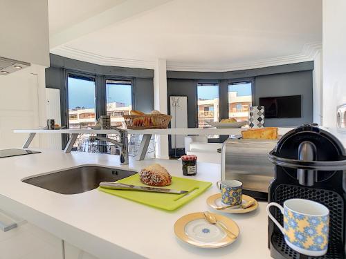 Nestor&Jeeves - LES AIGLES - Very close sea - Top floor - Luxurious - image 12