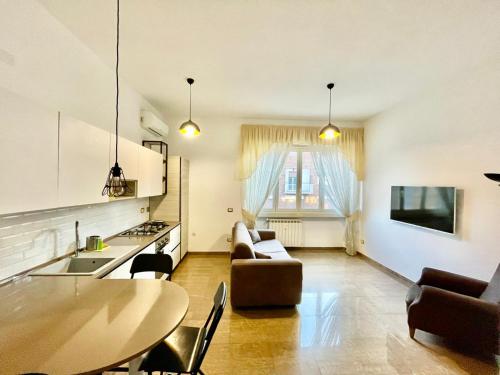 INTERNO DIECI, Roma