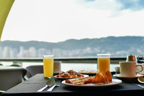 Food and beverages, Hotel Las Torres Gemelas Acapulco in Acapulco