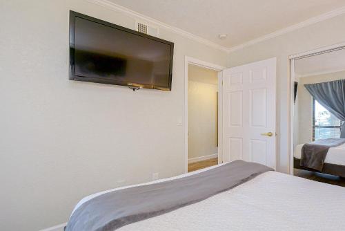 441-Waterfront, Amazing Views, WIFI, Pool and close to BUCS Stadium in Tampa, USA