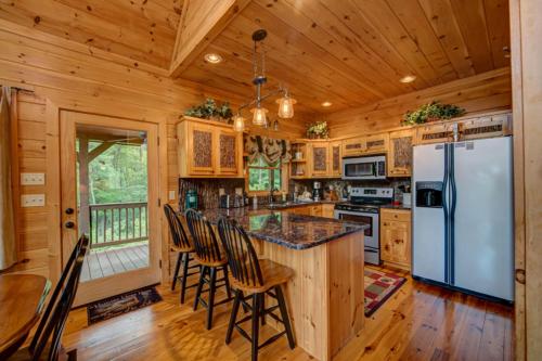 Wolf Mountain Hideaway in Mineral Bluff, USA
