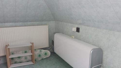 Bathroom, Ruttkai Vendeghaz in Szekesfehervar