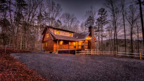 Three-Bedroom Holiday Home  image 1