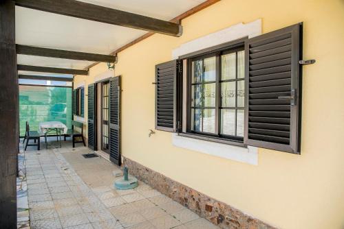  E - Countryside Guesthouse in Lagos