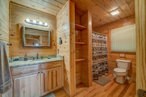 Mountain Bear Lodge by Escape to Blue Ridge - image 7