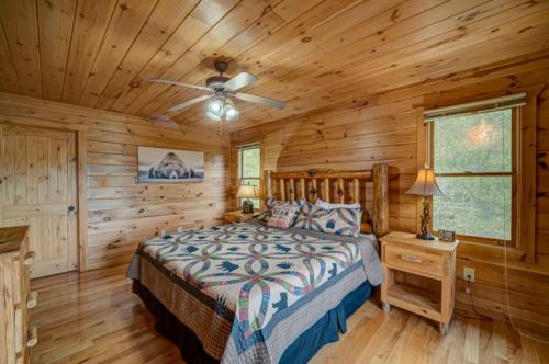 Mountain Bear Lodge by Escape to Blue Ridge - image 9