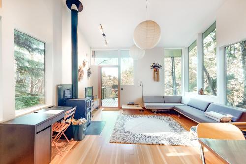 Coleman Creek House - main image