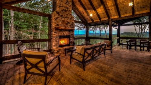 Skyview by Escape to Blue Ridge - image 2