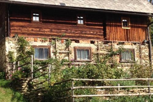  Charmantes Gästehaus am Waldrand in alpiner Lage Siehe auch zweites Objekt Gästewohnung in altem Bauernhaus in Stanz Im Murztal