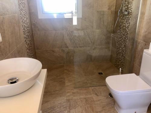 Castillo de Los Angeles, Luxury Villa with Pool and Jacuzzi